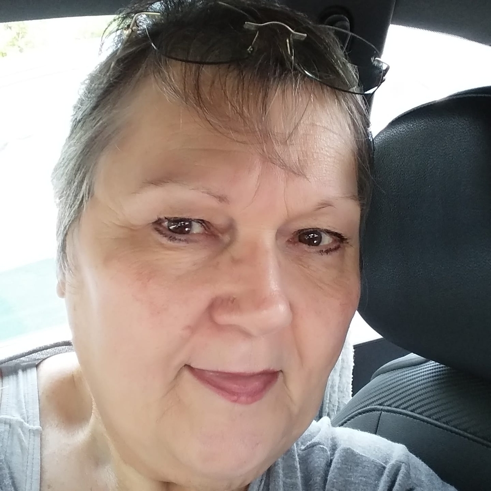 Meet your Posher, Sharon